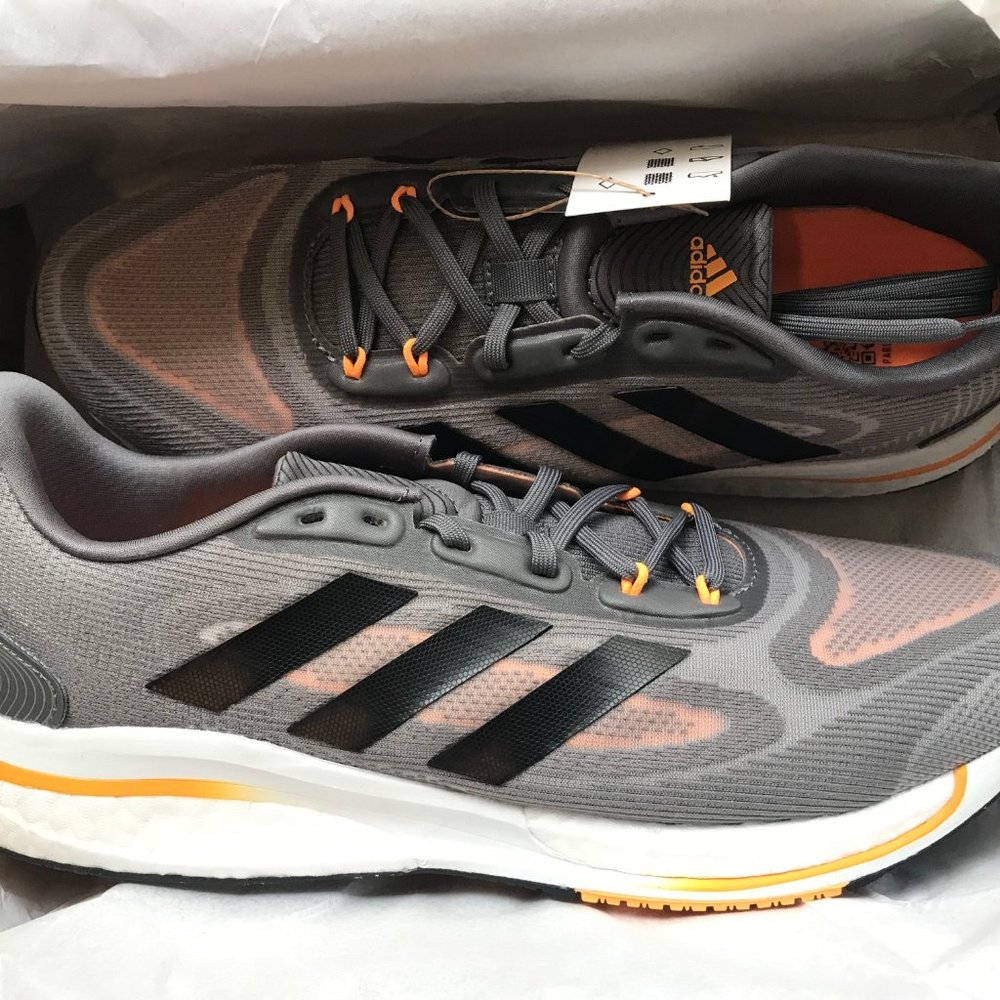 New Men's Adidas Supernova + M shoe Sz 8.5